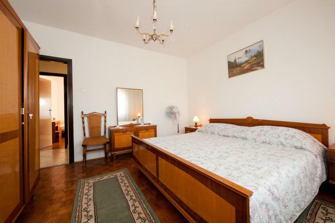 Apartment Patricia Ровінь Екстер'єр фото